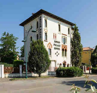 Russo Palace Hotel