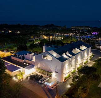 The Green Park Hotel