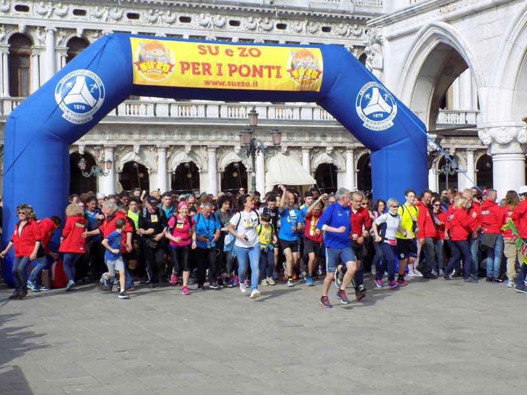 Su e Zo per I Ponti