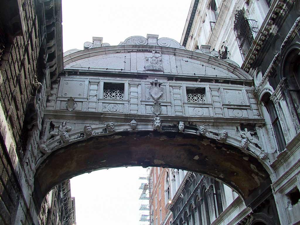 Ponte dei Sospiri, Venice The city